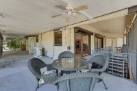 Tropical Vibes! Riverfront Bonita Springs Hideaway - Homestays