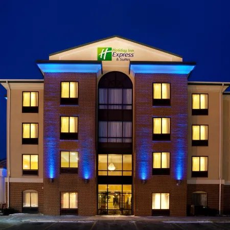 Holiday Inn Express & Suites CLEVELAND-RICHFIELD by IHG