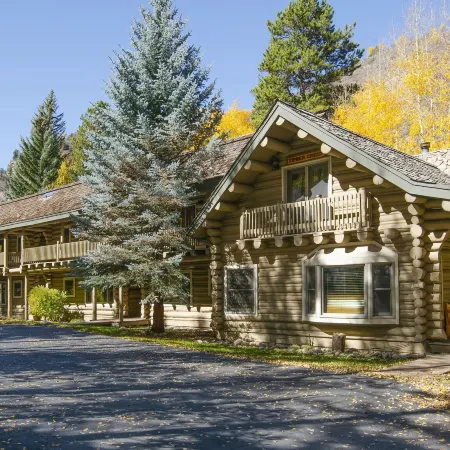 Timbercreek #8b 2 Bedroom Home by RedAwning