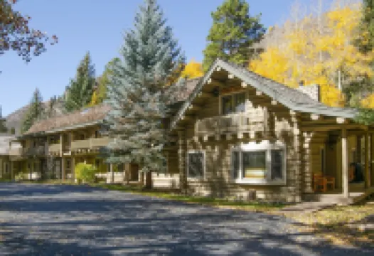 Timbercreek #8b 2 Bedroom Home by RedAwning