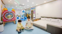 Pocheon Wuri Kids Poolvilla - Mountain view