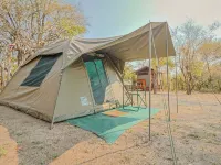 Khwai Mokoro Safaris and Campsites Hotels in Ngamiland North