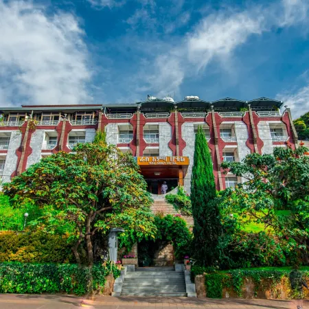 Ras Amba Hotel