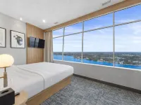 Tower Hotel at Fallsview Hotels near Rainbow Bridge