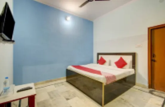 Hotel Moonlight , Meerut
