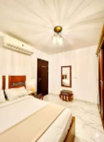 Beachfront Chalet in Porto Said with Pool & Gar 酒店