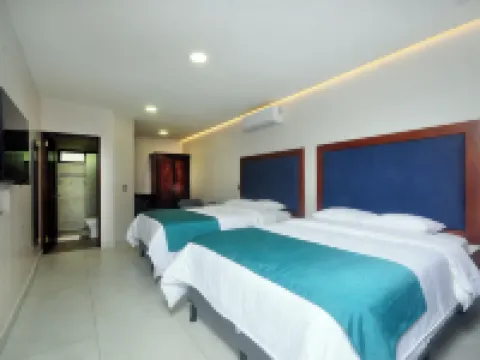 Hotel Colono Beach Hotels in Coco