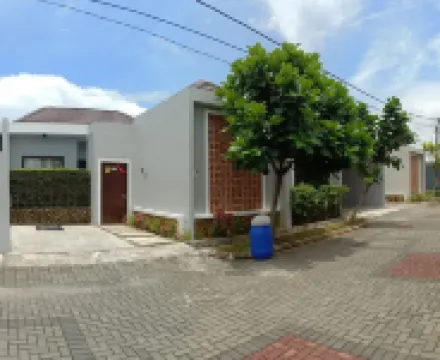 Cozy Villa with Private Pool at Villa Ubud Anyer