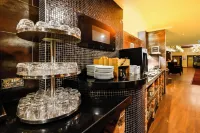 Gloucester Robinswood Hotel by Sunday - breakfast