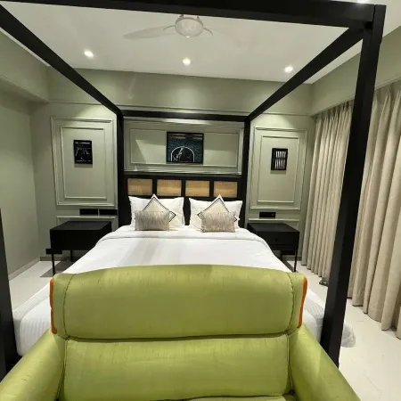 HOTEL MUMBAI HOUSE VALNAI MALAD Отели рядом с достопримечательностью «Пляж Акса»
