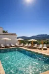 Apartamentos Avanel - Pools