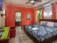 Hotel Casa del Arbol Manuel Antonio - Adults Only โรงแรมใกล้ท่าจอดเรือ Pez Vela