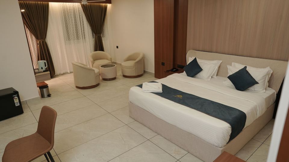 Empire Suites