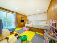 Gapyeong Tongtong Kids Pool Villa Pension โรงแรมใกล้วัดแดวอนซา