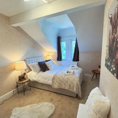6 Bedroom Victorian Townhouse in Central Harrogate
