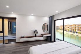 Charm Lagoon Villa - Vinhomes Vu Yen