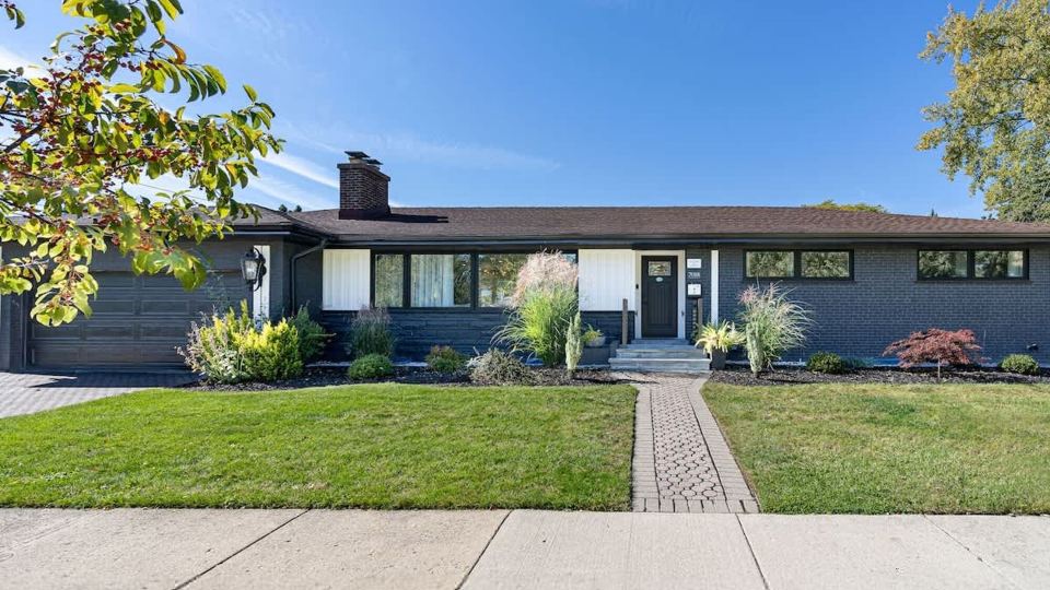 Casa 22 Luxury Modern 3BD 2BA Home in Skokie