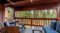 Walk to Lake, Dining+Shops 5Mins to Ski Resort Incline Paradise by Avantstay