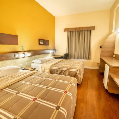 Hotel 10 Itajai/Navegantes