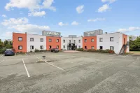 Hôtel Akena la Ferté Bernard - parking