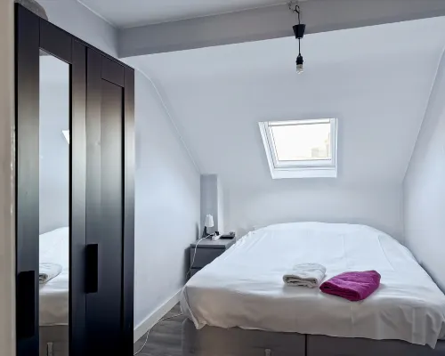 Spacious Luxury Stay in Saint-Gilles Near Ixelles Fast Transport Hotels in Forest