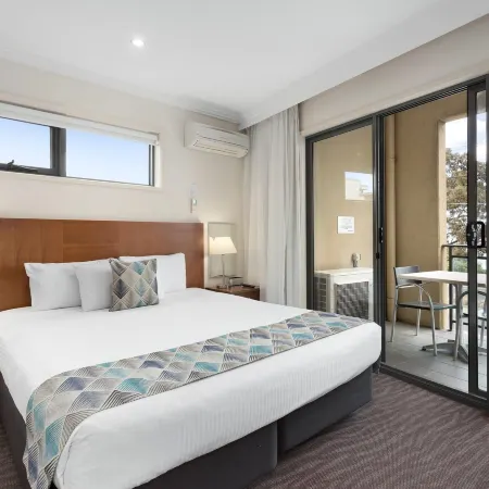 Bayside Geelong Hotel & Apartments, an Ascend Collection Hotel