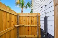 New Listing | Lux Beach House, Dog Friendly! - 4-Star