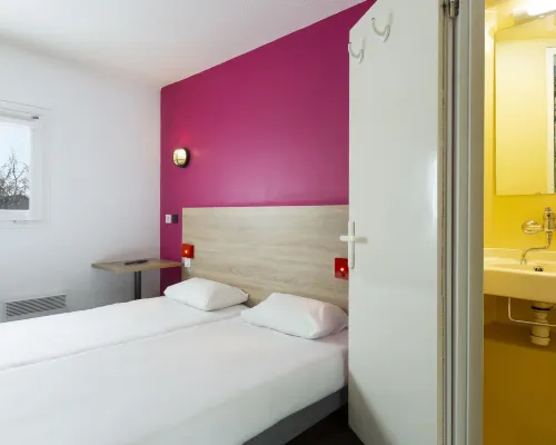 Hotelf1 Strasbourg la Vigie Hotele w: Ostwald