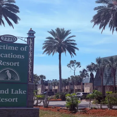 Grand Lake Resort