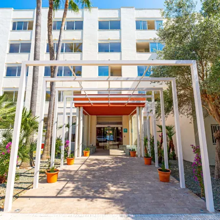 Hotel Rosella Affiliated by Intelier