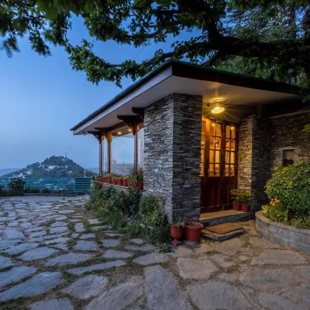 Amã Stays & Trails Ballyhack Cottage, Shimla