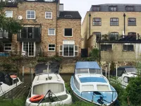 River Penthouse Apt 2Br Parking View St Neots Town Centre - Park Yeri