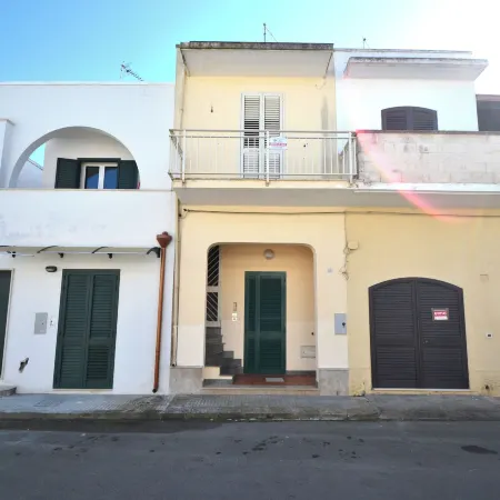 Alba Two-Room Air-Conditioned Holiday Home for 4 Guests