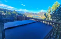 Two BR Condo w/ Brand NEW HOT TUB and Great Views! - 4 stjerner