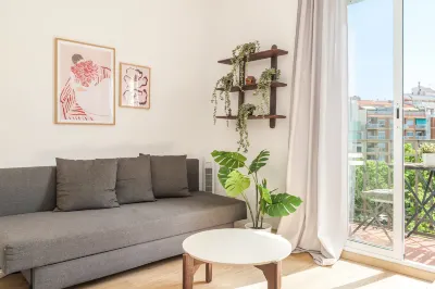 GuestReady Essential - Luminoso cerca de Casa Mila Barcelonès otelleri