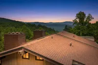 Above The Clouds by Beyond Expectations With Pool - 4 estrellas