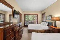 Étoile du Matin by Rendez-Vous Mont-Tremblant - Mountain view