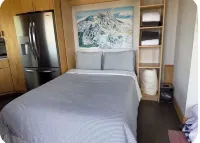 Couples retreat with private hot tub, endless views, and hiking trails above you - 4-Sterne