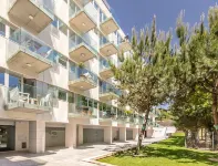 Luxury Beach Experience in Lisbon w/ Swimming Pool - 3-نجوم