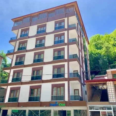 Pugari Hotel
