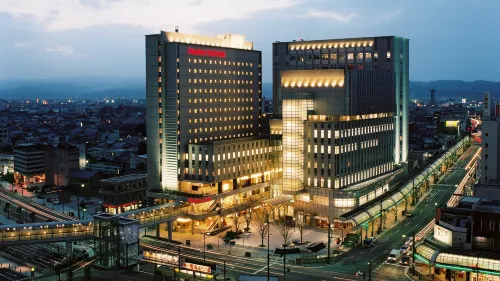 Takaoka Manten Hotel Ekimae - parking