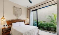 HK by Waves - Condos