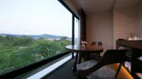 Riverte Kyoto Kamogawa - pemandangan pegunungan