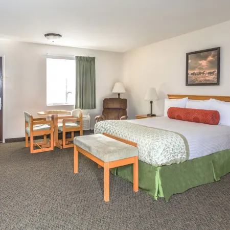 Super 8 by Wyndham Salina/Scenic Hills Area