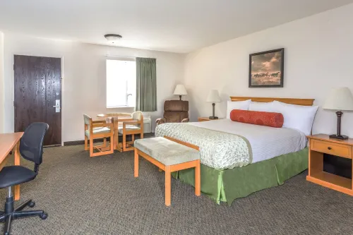 Super 8 by Wyndham Salina/Scenic Hills Area - 2-Star