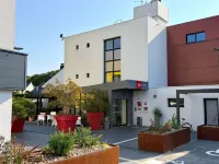 Ibis Rennes Beaulieu - Parking