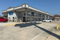 Days Inn by Wyndham Gonzales - WiFi