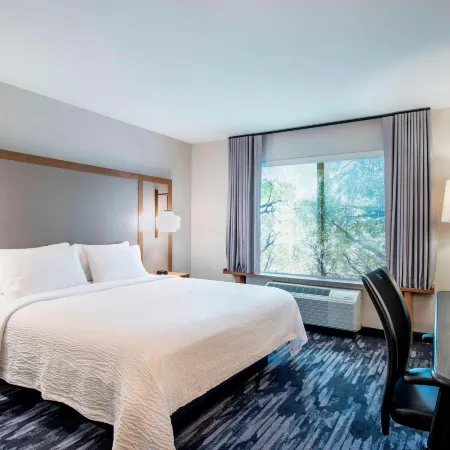 Fairfield Inn & Suites Kelowna
