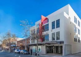 New Haus by Hougoumont Hotel, Former Bannister 22