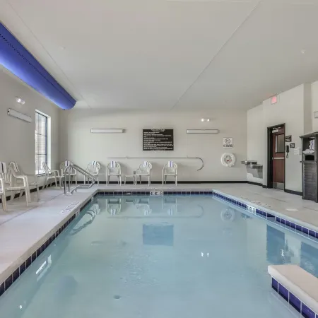 Cobblestone Hotel & Suites - Bay Minette